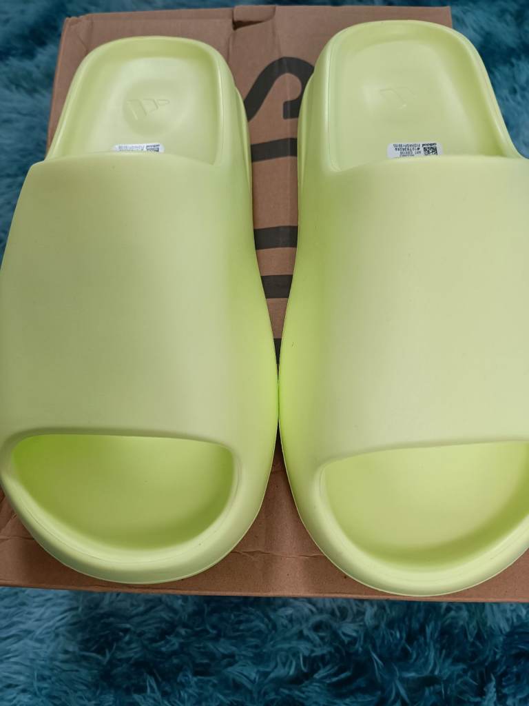 Yeezy Slides new UK 8 