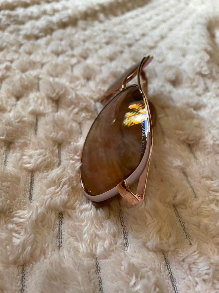 Official Michael Kors Women's Sunglasses – Good Condition