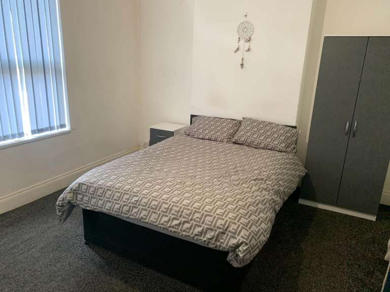 ROOMS TO RENT - STUDIOS/BEDSITS AVAILABLE