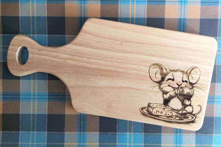 🧀🍷 **LASER ENGRAVED SOLID WOOD CHEESE / CHOPPING / SERVING BOARDS** 🍷🧀