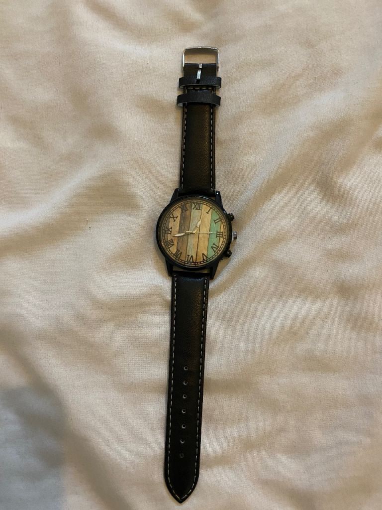BRAND NEW MENS WATCH 