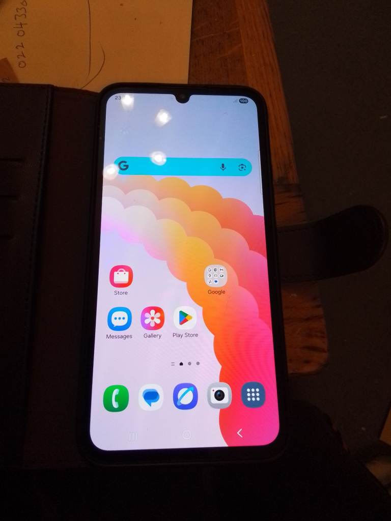 SAMSUNG A34 MOBIle inc case £70.00ost