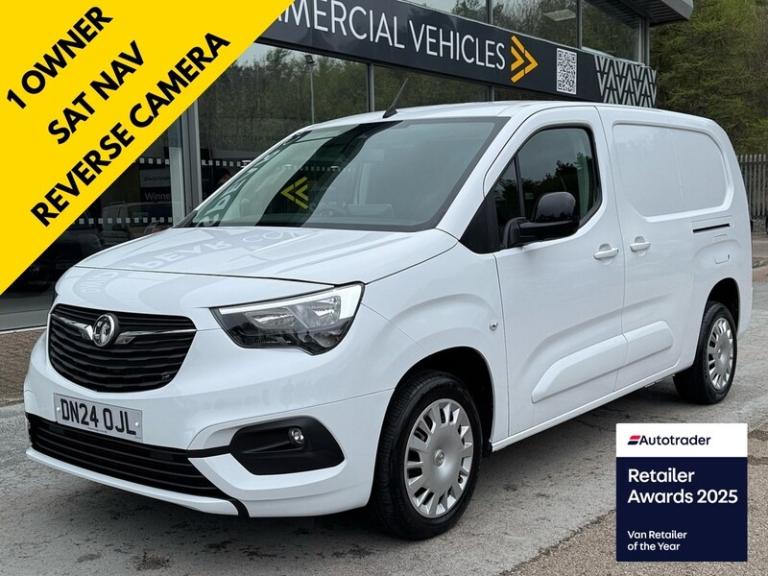 2024 Vauxhall Combo 100ps Turbo D 2300 Pro L2 Lwb with Air Con, Sat Nav & Reverse Camera Panel Va...