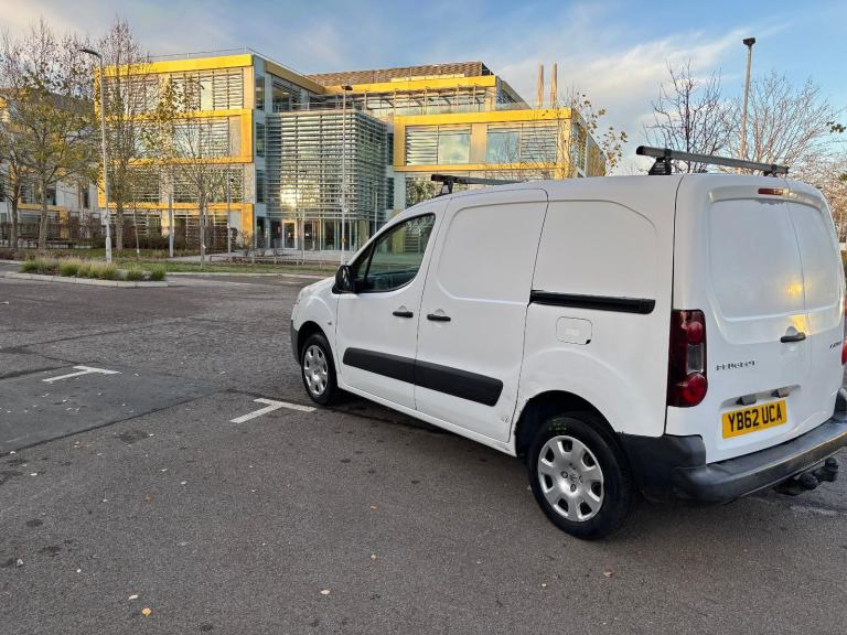 2012 Peugeot Partner*Berlingo*NO VAT*NEW MOT*CLEAN AND TIDY*
