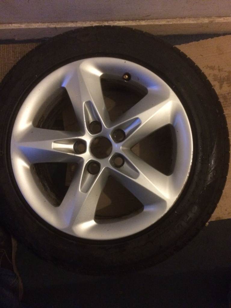 Ford Focus MK 2 Alloy Wheel 5 Stud 5 Spoke