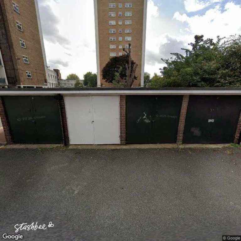 Garage to rent in London (SE16) | Stashbee