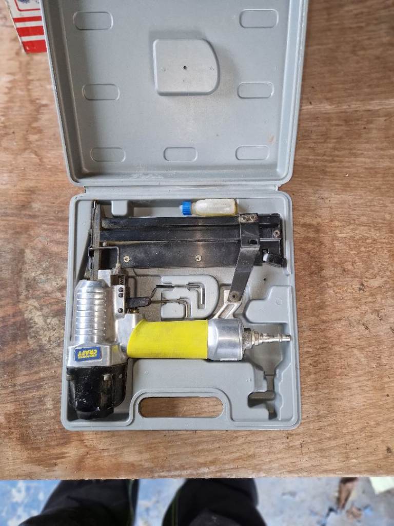 Selection of air tools 