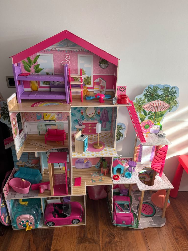 KidKraft Wooden Dolls House – Bargain Price (£15)