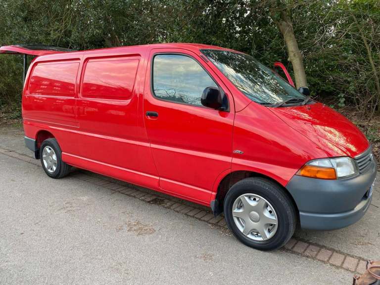 Toyota HiAce 2.5 300 D-4D Panel Van 4dr Diesel Manual RWD L2 H1 a/c (221 g/km, 117 bhp) Diesel Ma...