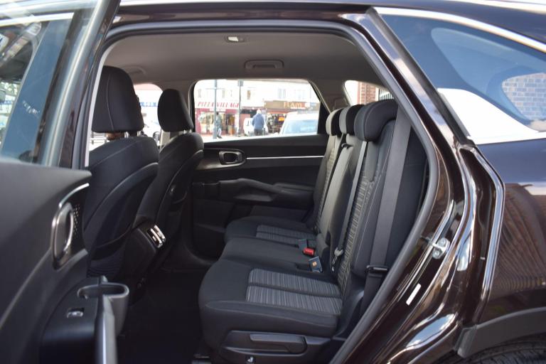 2021 Kia Sorento 1.6 T-GDi HEV 2 5dr Auto ESTATE PETROL/ELECTRIC Automatic