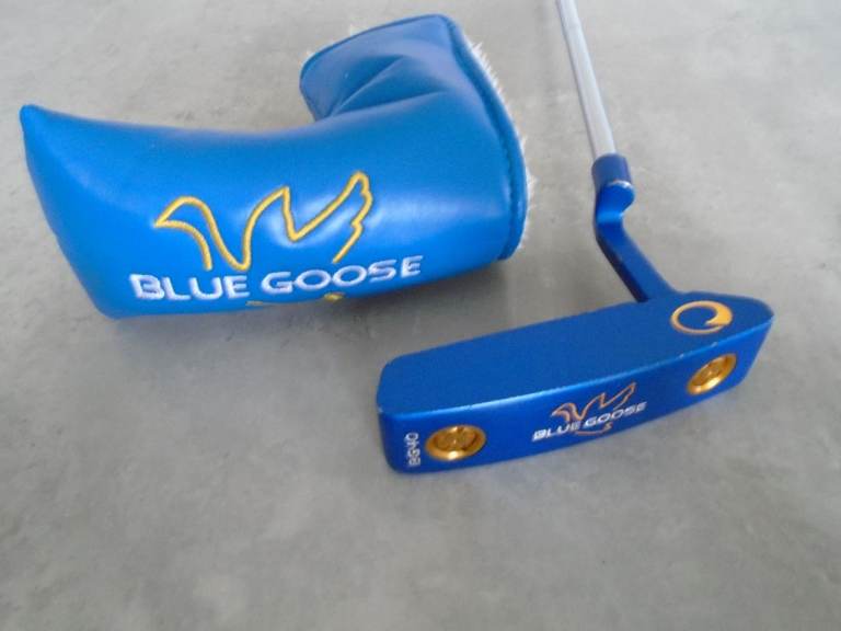 Ray cook blue goose BG40 right handed putter with head cover 34.5 inches 