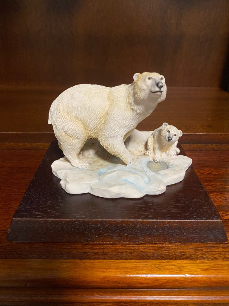Polar Bear with Cub - Chiltern Collection by Border Fine Arts