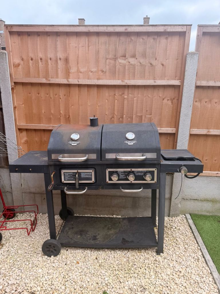 BBQ for sale with 2 cold fire 