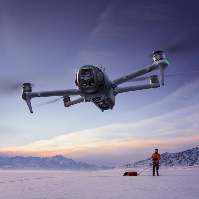 DJI Mavic 4 Pro (Creator Combo 512Gb) Seven Days Old!