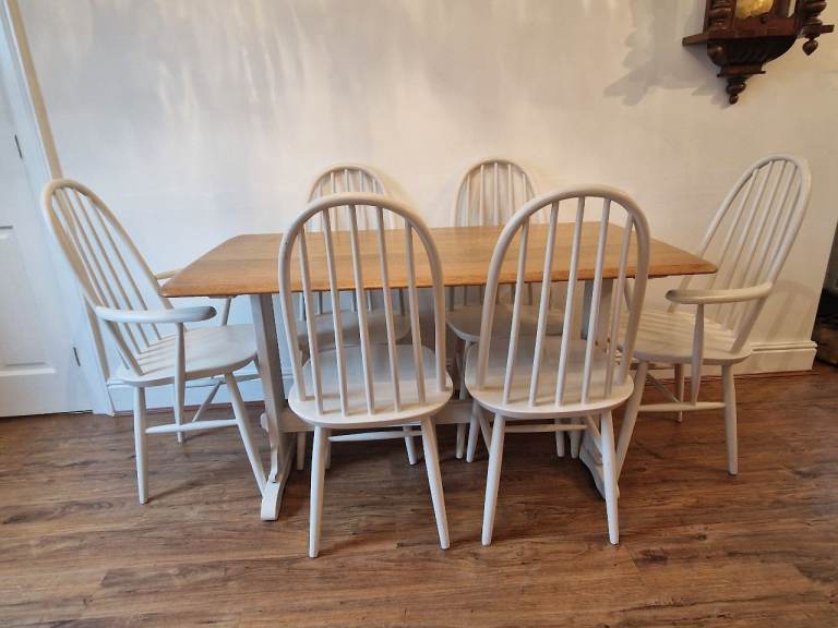 Ercol Refectory Dining Table and 6 chairs