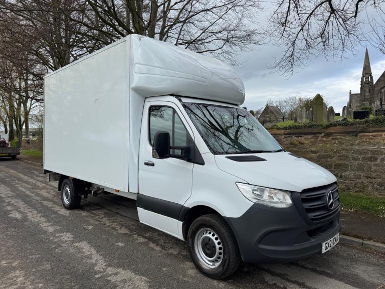 2021 Mercedes-Benz Sprinter 3.5t Progressive Luton tailift CHASSIS CAB Diesel Manual