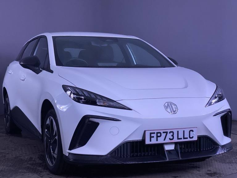 2023 73 MG MG4 51KWH SE HATCHBACK 5DR ELECTRIC AUTO (170 PS)