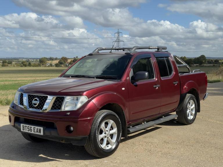 2007 Nissan Navara Double Cab Pick Up Outlaw 2.5dCi 4WD PICK UP DIESEL Manual