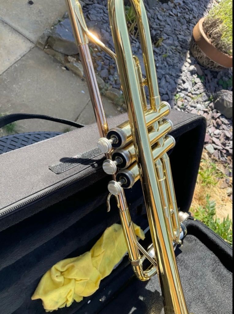 Gold Trumpet with Case and Accessories – Good Condition