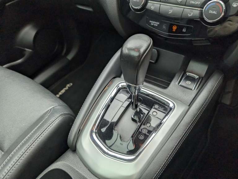 2016 Nissan Qashqai 1.2 DiG-T Tekna [Non-Panoramic] 5dr Xtronic HATCHBACK PETROL Automatic