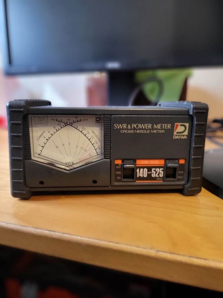 Daiwa 140-525 MHz cross-needle SWR/Power meter