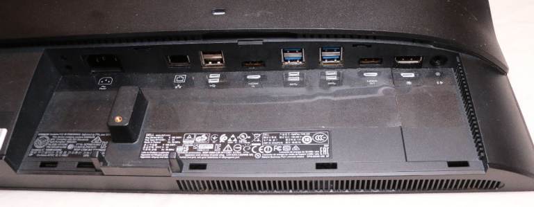 All-in-one Dell Optiplex 7440 AiO 23.8" PC (Windows 11, Intel Core i5 6500, 256GB SSD)