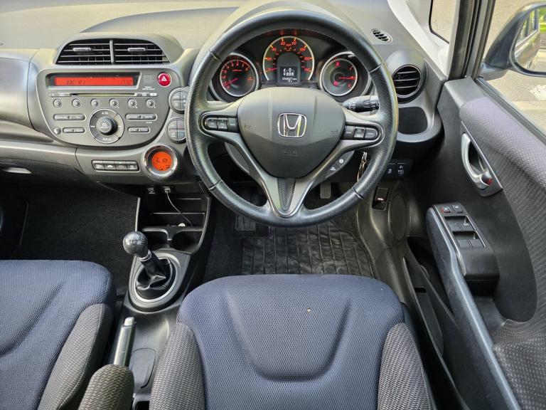 2015 Honda Jazz 1.4 i-VTEC ES Plus 5dr HATCHBACK PETROL Manual