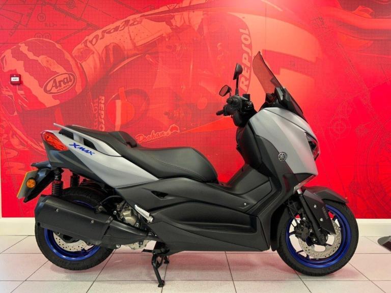 71/2021 YAMAHA XMAX 300 -  2939 miles from new.