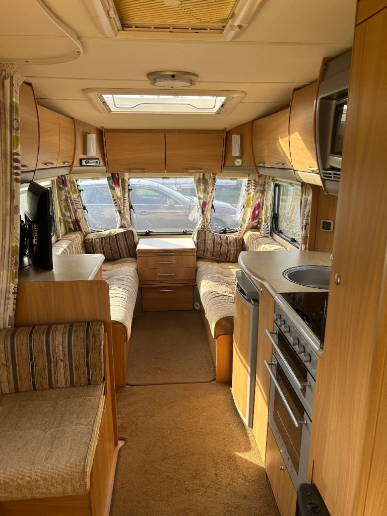 2009 Swift Charisma 6 berth 