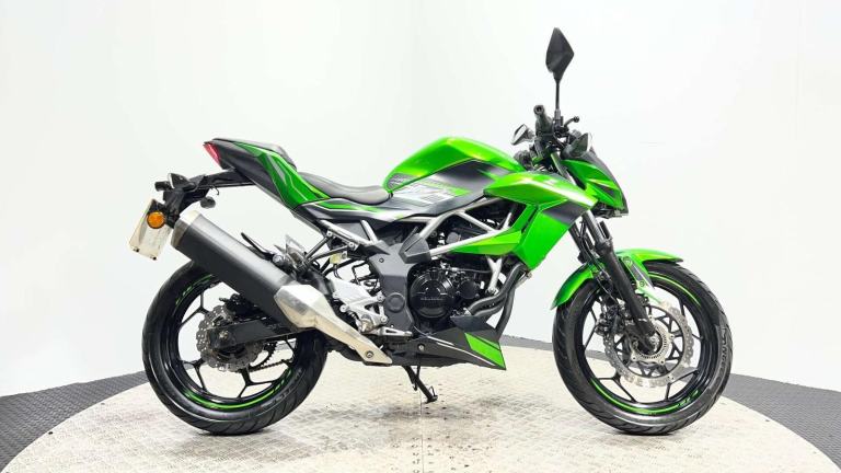 Kawasaki Z NINJA 2020 15BHP LEARNER BIKE NEW MOT SERVICED WARRANTY 125CC