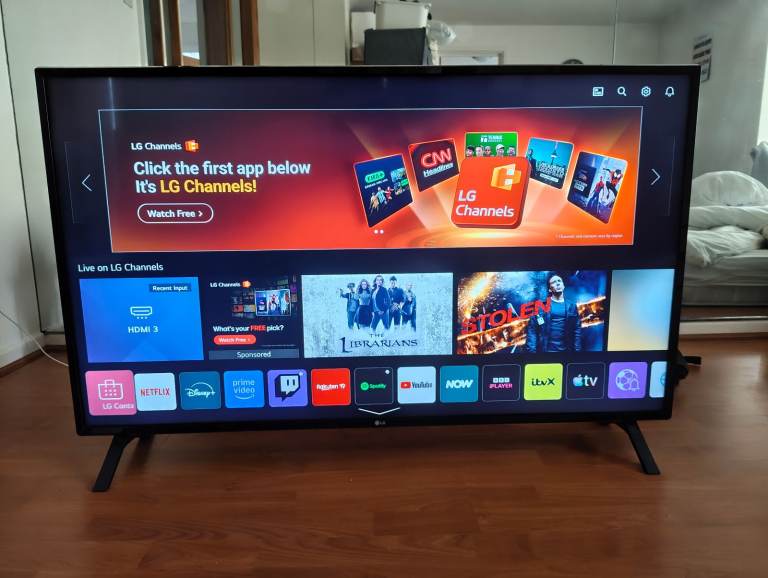 LG 49 inch 4k Ultra HD Smart TV LG49UN73006LA Used but in Great Condition