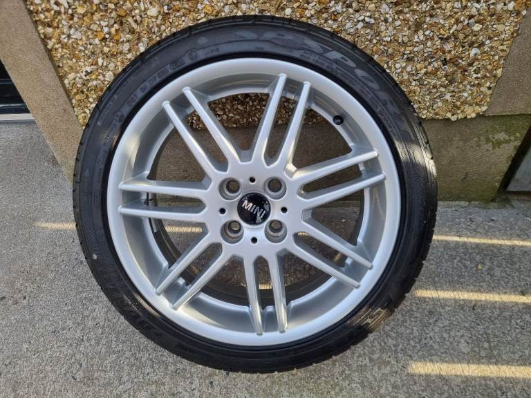 Mini Cooper S 17 inch alloy wheels & tyres