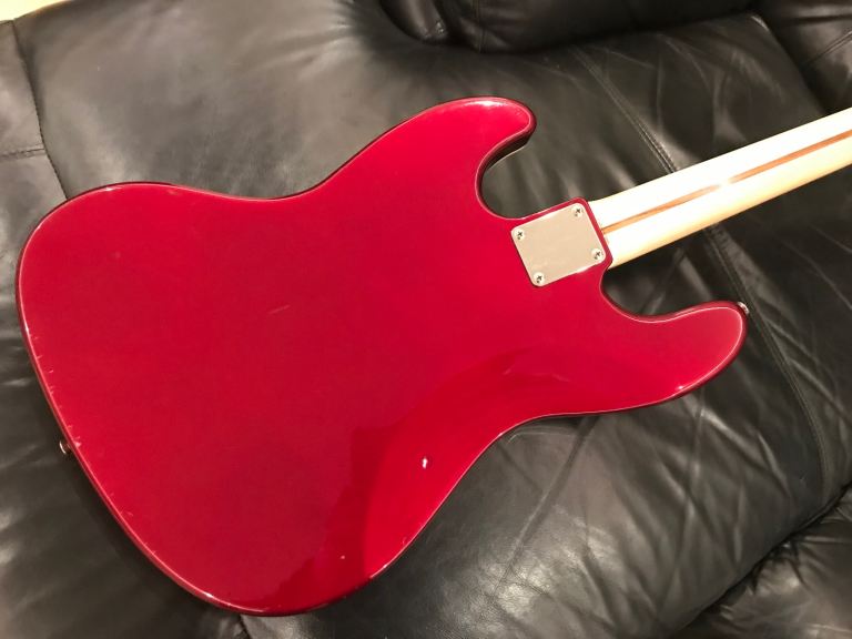 Fender Aerodyne Jazz Bass 2006-08 Old Candy Apple Red, beautiful bass 