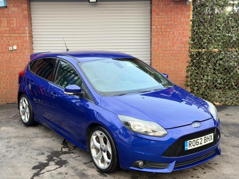 2012 Ford Focus 2.0T EcoBoost ST-2 Euro 5 (s/s) 5dr HATCHBACK Petrol Manual