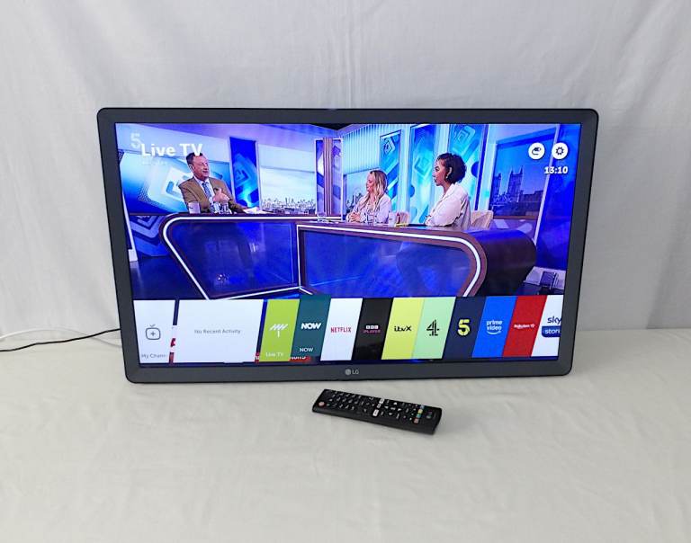 LG 28 inch LED Smart TV with Built-in Freeview HD