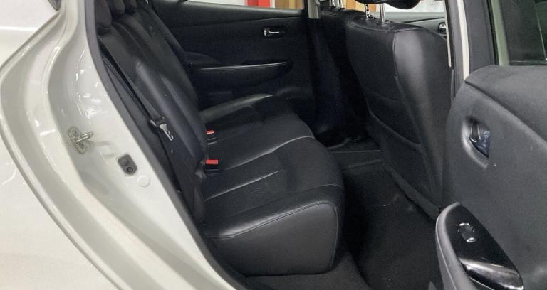 NISSAN LEAF 24kWh Tekna Electric Automatic White 5dr SATNAV+LEATHER+LOWMILES