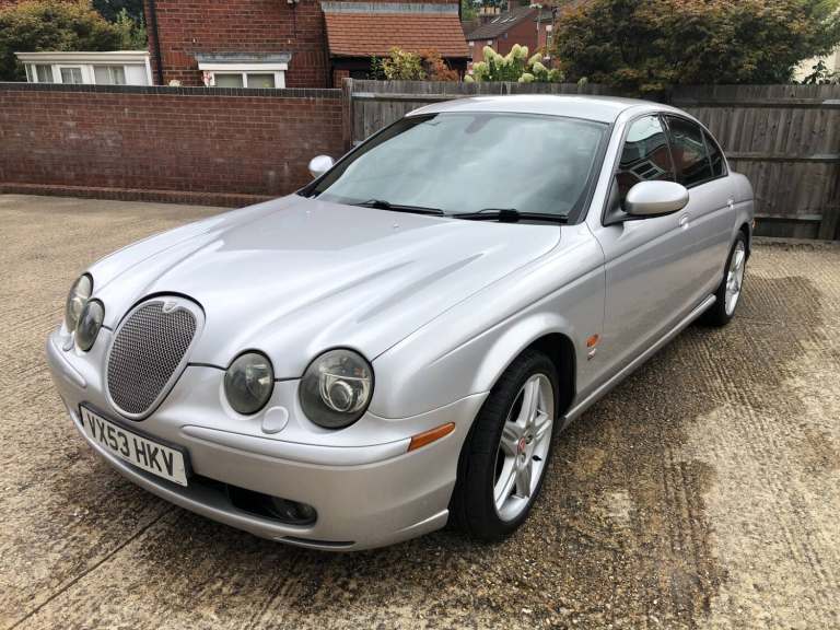 2004 Jaguar S-Type 4.2 V8 R 4dr Auto SALOON Petrol Automatic