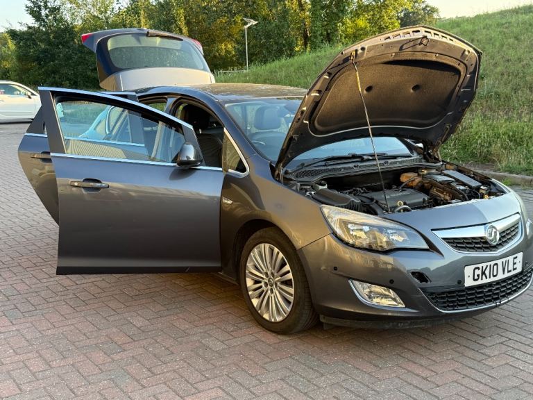 Vauxhall, ASTRA, Hatchback, 2010, Manual, 1598 (cc), 5 doors