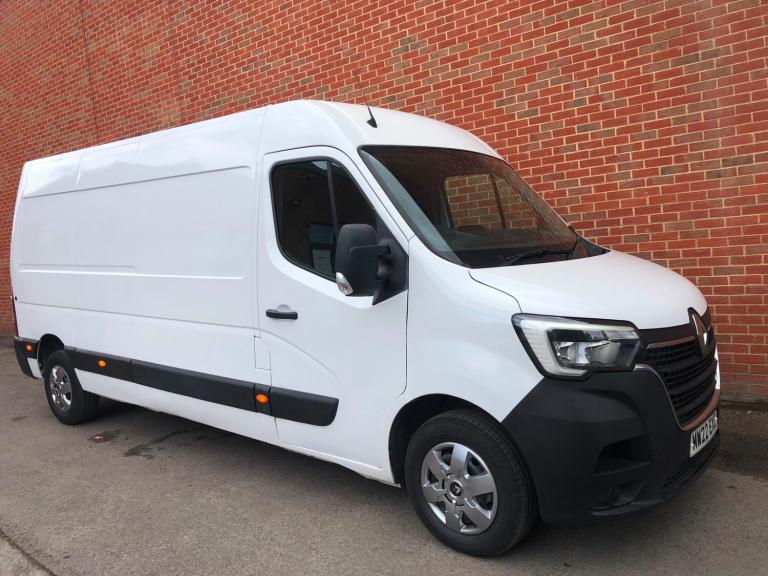 2022 Renault Master LM35dCi 135 Business Medium Roof Van PANEL VAN Diesel Manual