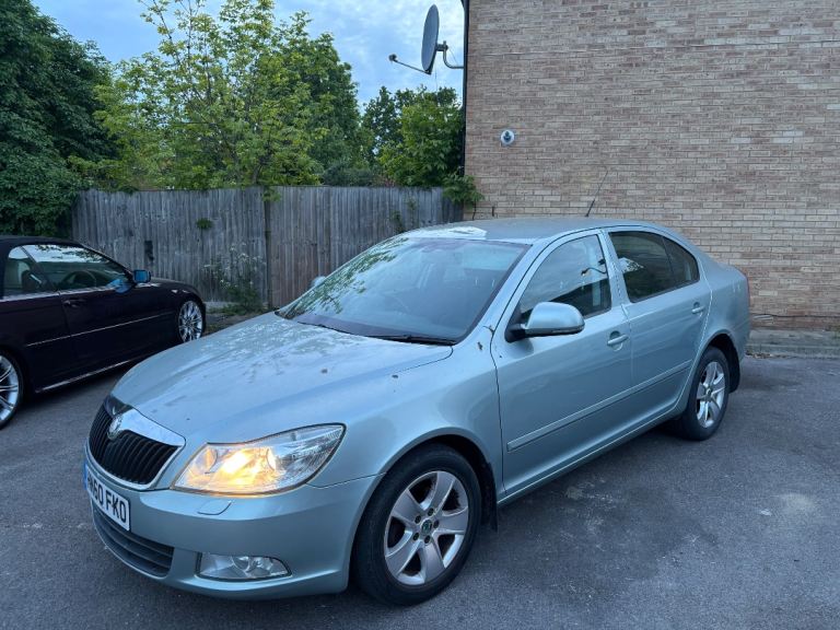 Skoda, OCTAVIA, Hatchback, 2010, Manual, 1896 (cc), 5 doors