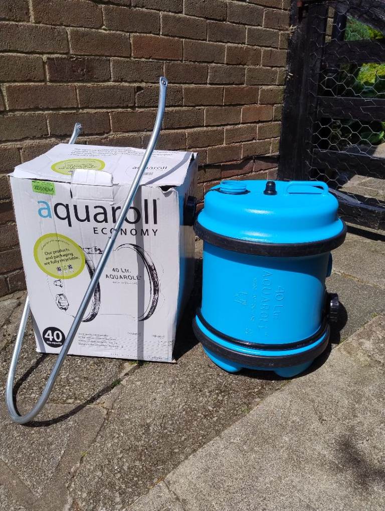 HITCHMAN 40L AQUAROLL WATER CARRIER WITH EXTRAS