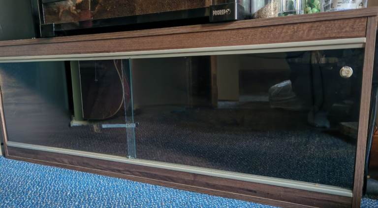 Vivarium enclosure 