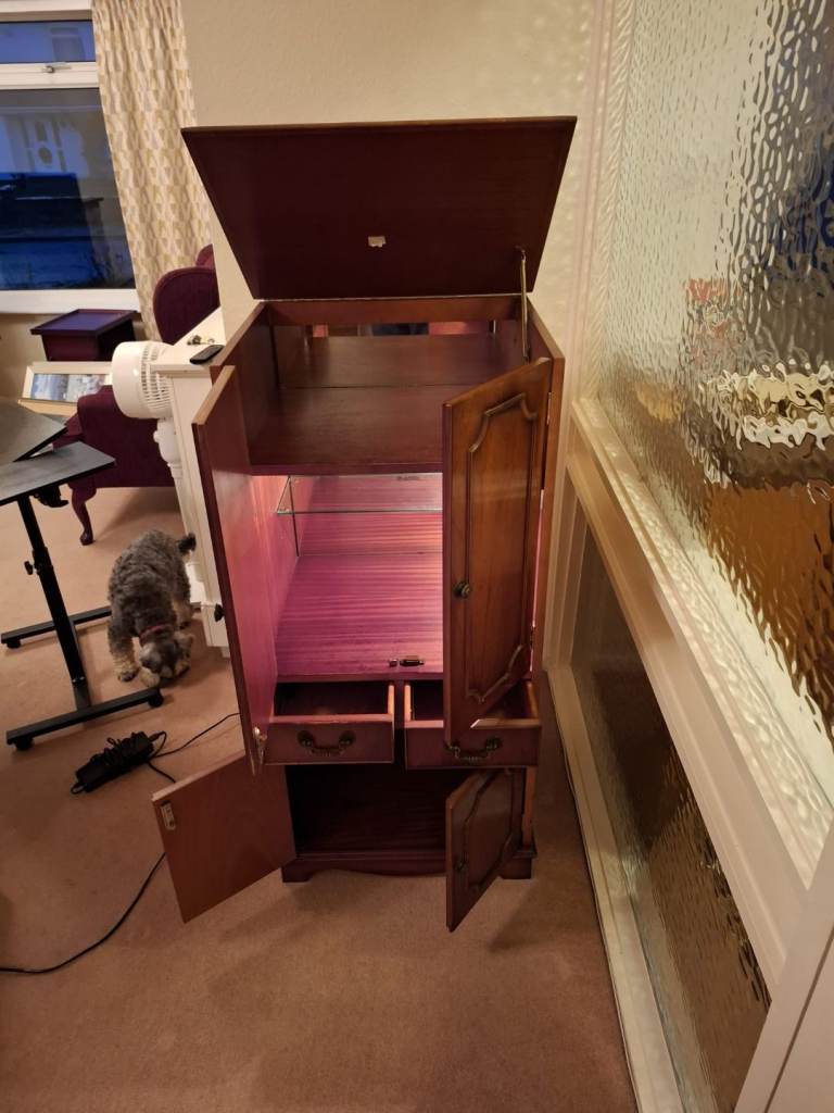 image for Antique Drinks cabinet