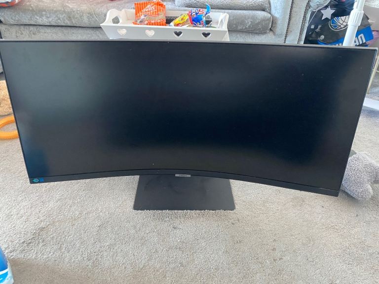 34" ViewFinity S65VC UWQHD Monitor