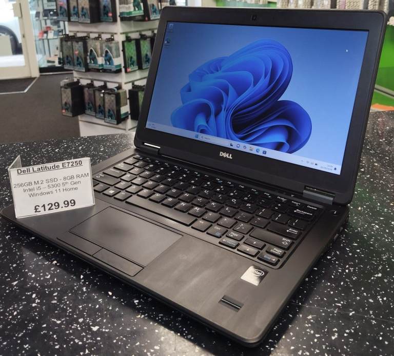 Dell Latitude E7250 – i5 5th Gen – 8GB RAM – 256GB SSD – Windows 11