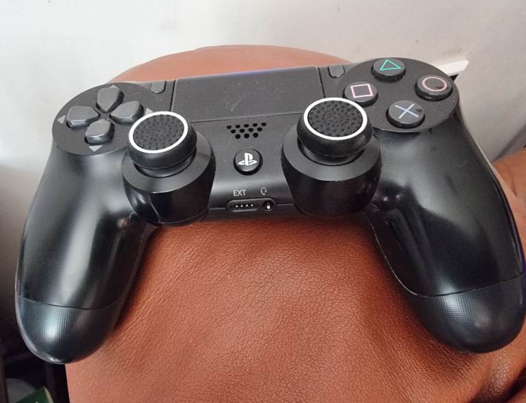 PS4 CONTROLLER DUAL SHOCK CUH-ZCT2E BLACK