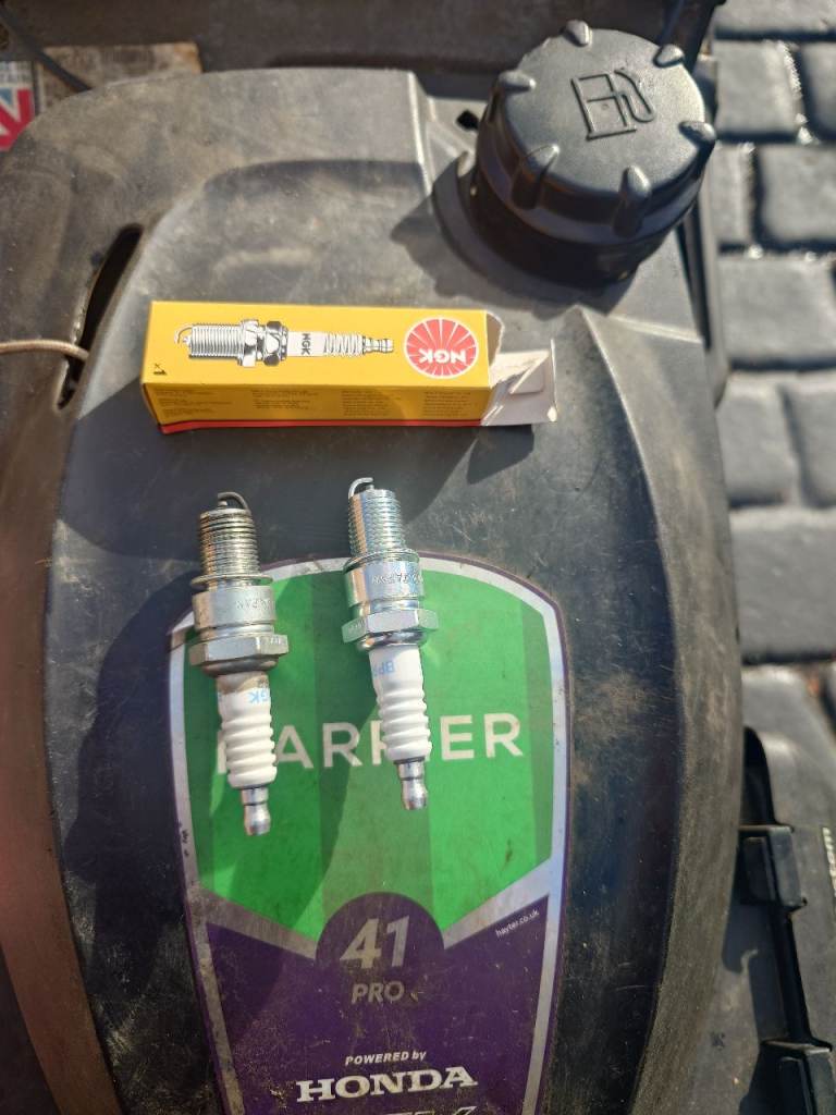 Two stroke machinery repairs