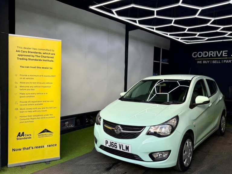 2016 Vauxhall Viva 1.0 SE 5dr [A/C] HATCHBACK PETROL Manual