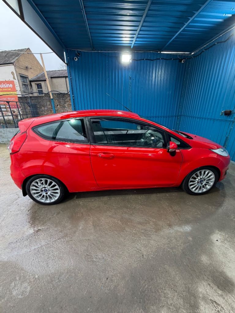 Ford, FIESTA, Hatchback, 2013, Manual, 1241 (cc), 3 doors