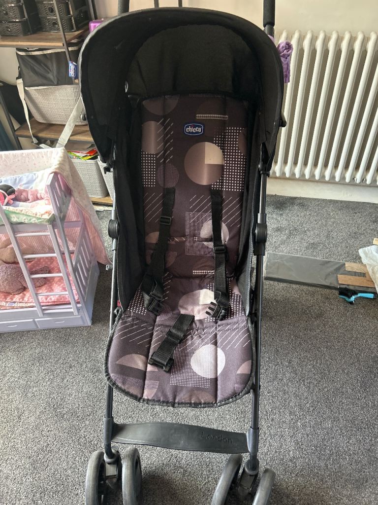 Chicco London push chair 